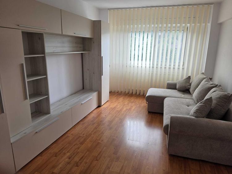 Apartament cu 2 camere decomandat în Griviței