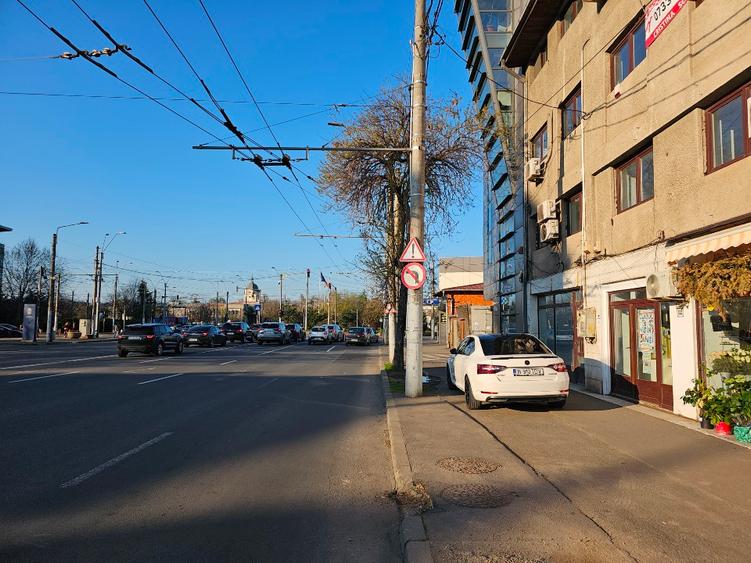 Casă individuală cu 4 camere cu Teren 330 Mp în Drumul Sării