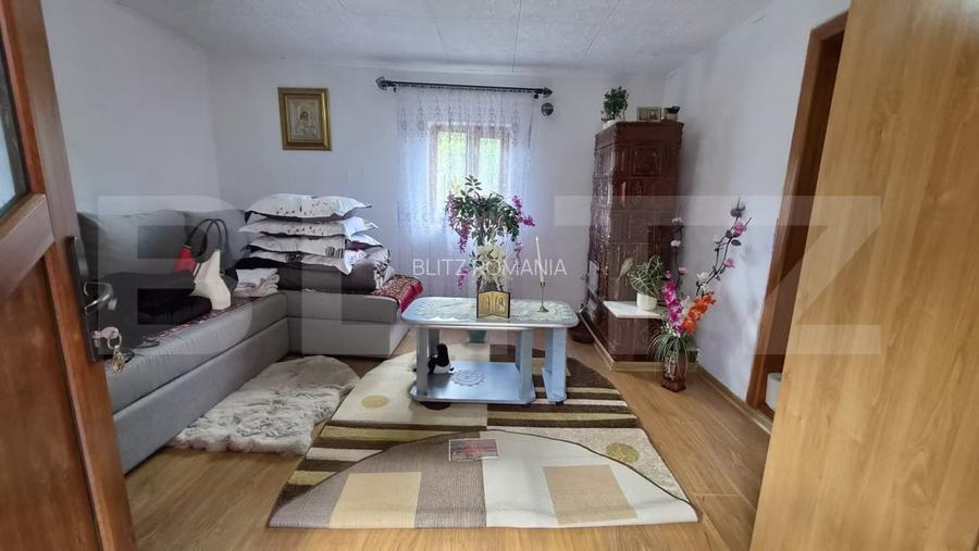 Casa 3 camere, 55 mp, teren 23.000 mp, zona pitoreasca-Poiana Marului
