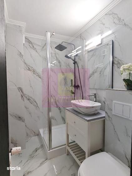 Apartament cu 4 camere decomandat în Centrul Civic