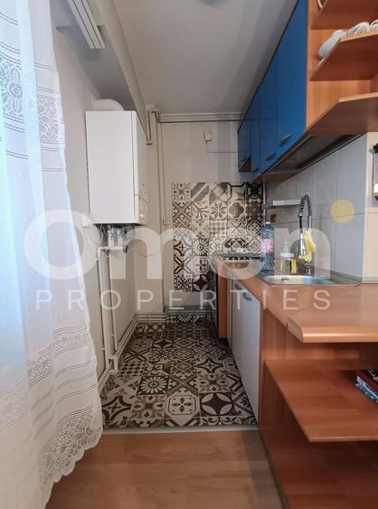 Apartament cu 3 camere decomandat, mobilat în Central