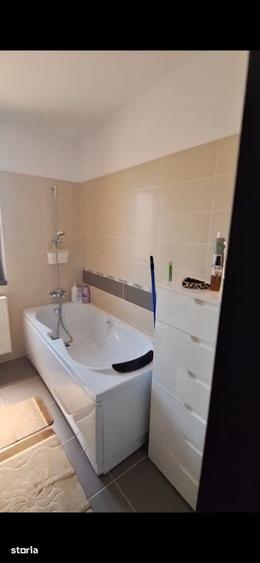Apartament cu 3 camere în Valea Lupului