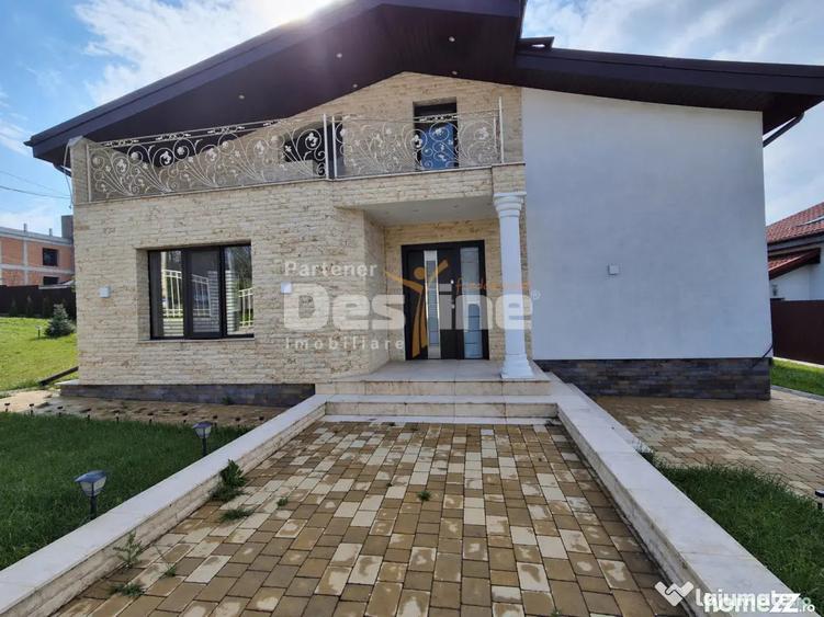 Casă cu 6 camere cu Teren 500 Mp în Valea Adâncă