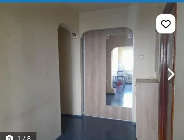 Garsonieră decomandată în Decebal