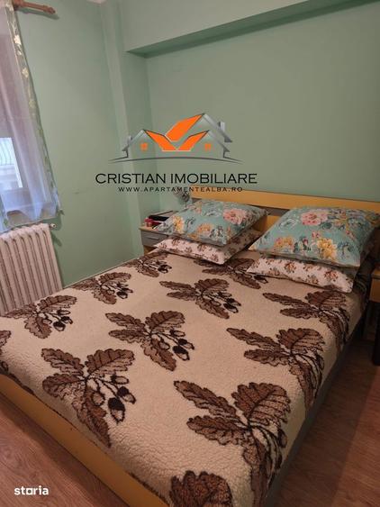 Apartament cu 3 camere decomandat în Cetate