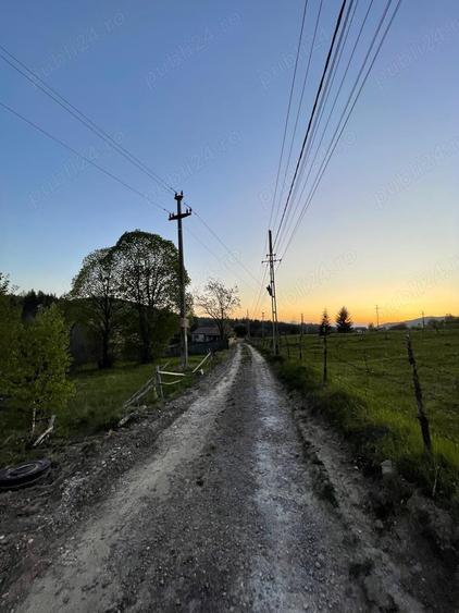 Teren de 1400 mp, în Izvoru Mureșului