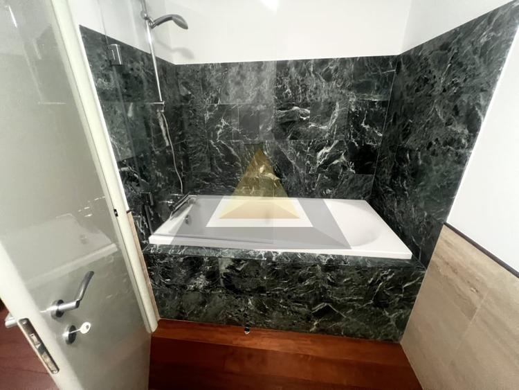 Apartament cu 3 camere semidecomandat, mobilat în Kiseleff