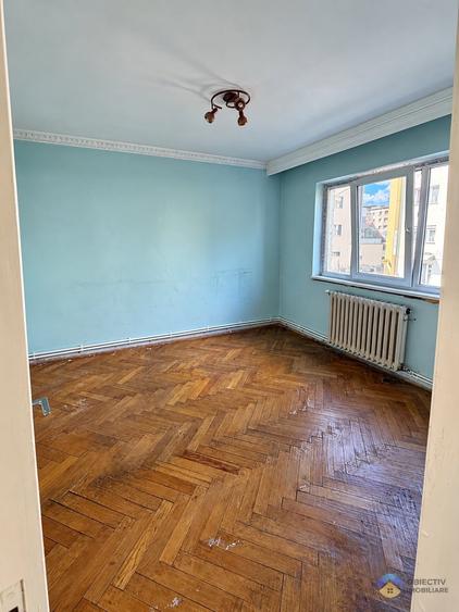 Apartament cu 2 camere semidecomandat în Precista