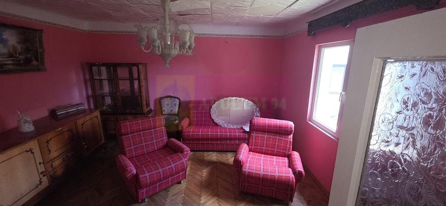 Casă individuală cu 5 camere cu Canalizare în Capul Câmpului