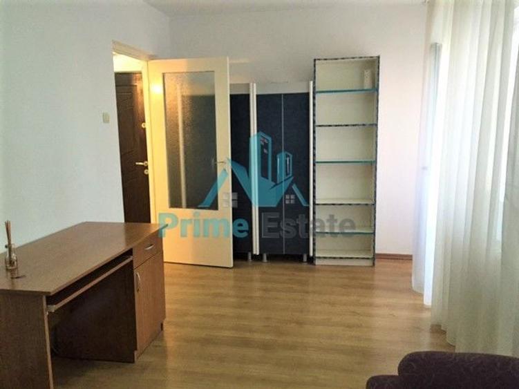 Garsonieră decomandată, mobilată în Zorilor