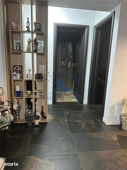 Apartament cu 3 camere decomandat în 1 Mai
