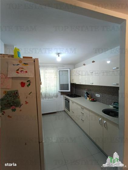 Apartament cu 4 camere decomandat în Ozana