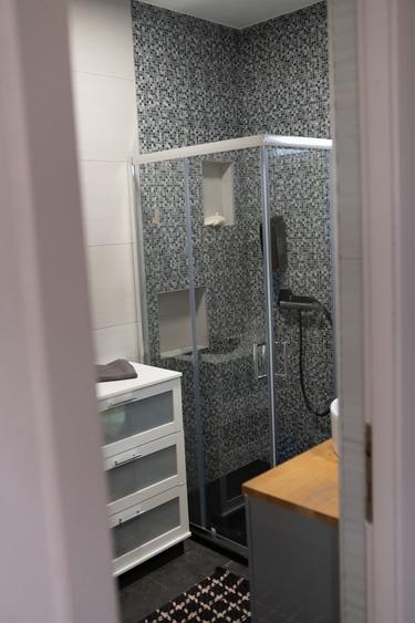 Apartament cu 4 camere decomandat în Exterior Vest