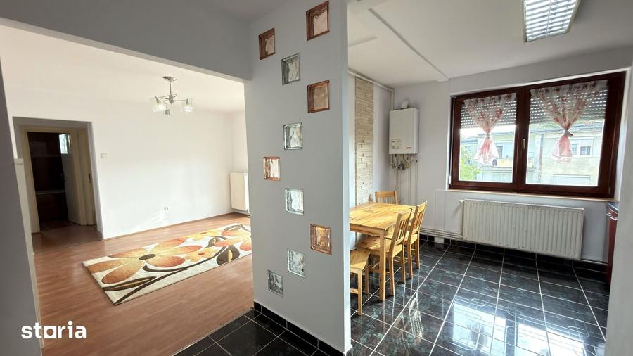 Apartament cu 2 camere semidecomandat în Central