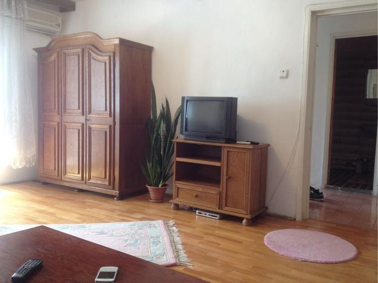 Garsoniera 42mp complet mobilata si utilata, Piata Victoriei etaj 1, Ocazie ! - 1