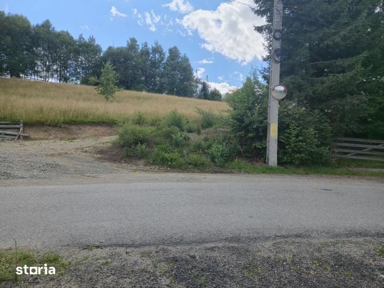 Teren de 2700 mp, în Bran