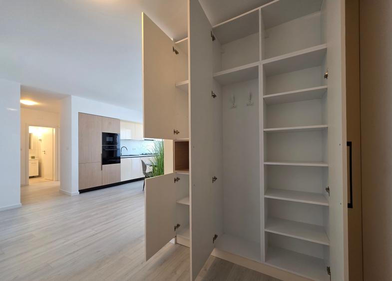 Apartament cu 2 camere semidecomandat în Militari