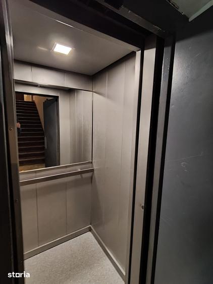 Apartament cu 3 camere decomandat în Centrul Civic