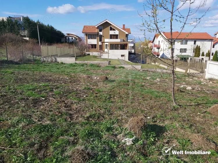 Teren de 843 mp, în Europa