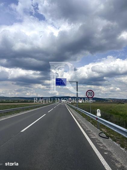 Teren de 4652 mp, în Oșorhei