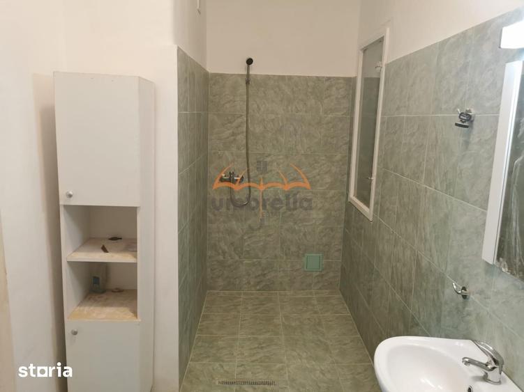 Apartament cu 3 camere în Gruia