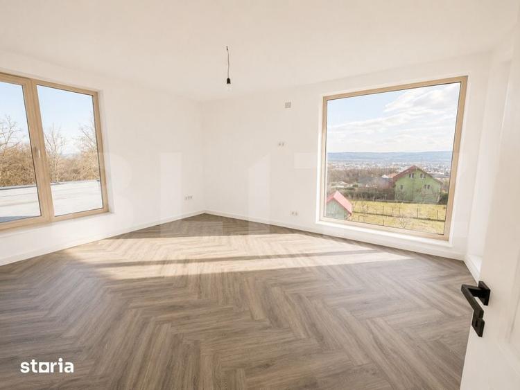 Casă cu 5 camere cu Teren 1000 Mp în Central