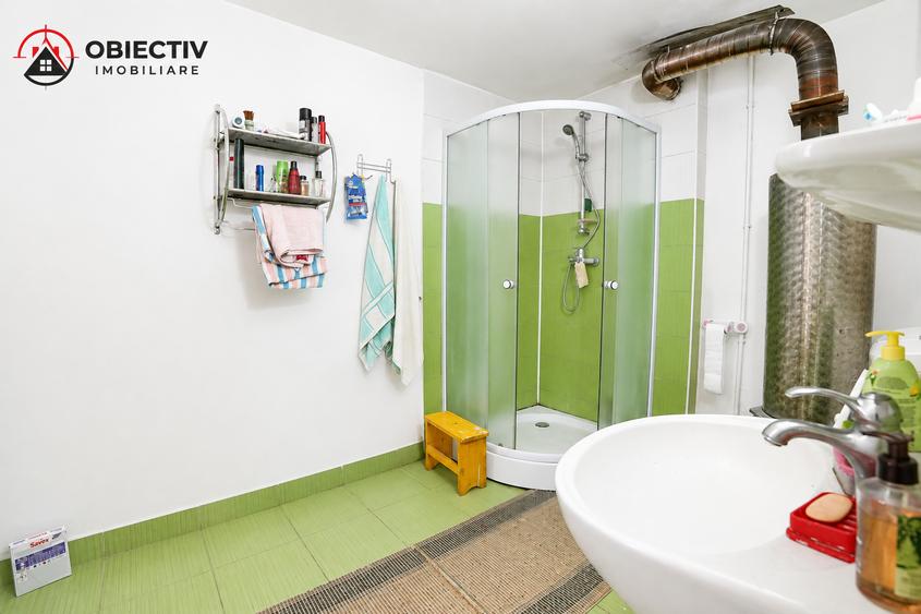 Casă individuală cu 4 camere cu Teren 1477 Mp în Tarcău