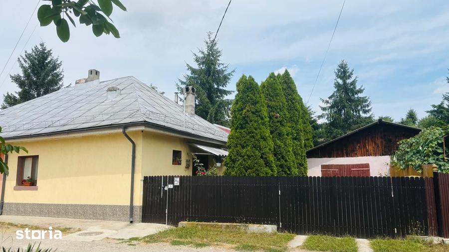 Casă cu 3 camere decomandat cu Teren 768 Mp în Exterior Vest
