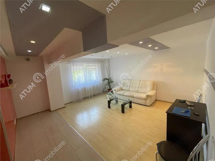 Apartament 3 camere decomandate 2 balcoane etaj 1 zona centrala Sibiu - 2
