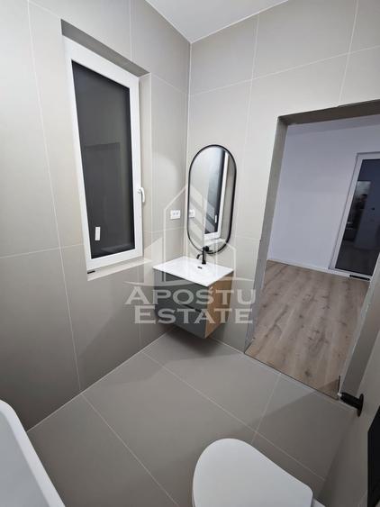 Casă individuală cu 4 camere cu Canalizare în Dumbrăvița