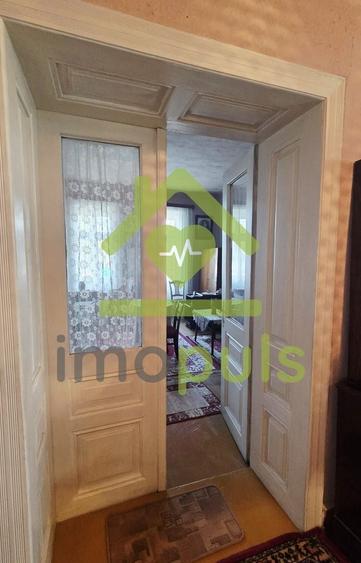 Casă individuală cu 3 camere cu Canalizare în Satchinez