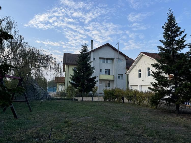 Proprietate specială, de 827 mp, în Clociov