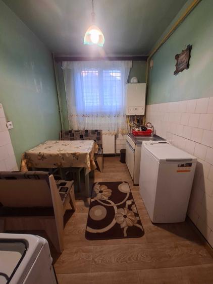 Inchiriere apartament 2 camere Pitesti, zona extrem de linistita, langa parcul natural Trivale - 6