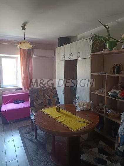 Apartament cu 2 camere decomandat în Lipovei