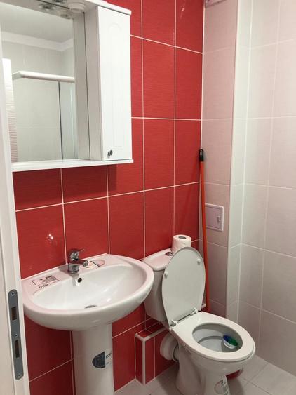 Garsonieră decomandată în Central
