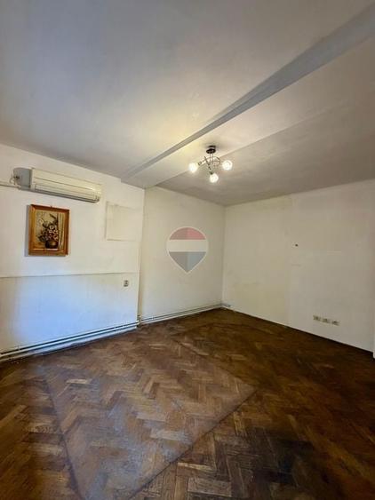 Casă cu 4 camere de vânzare în Bucurestii Noi | 15 min Metrou - 35