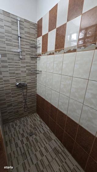 Casă cu 4 camere în Moara de Vânt