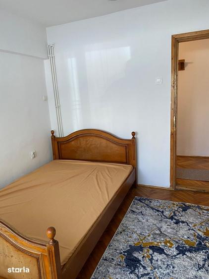 Apartament 4 camere decomandate, str. Venus - 11