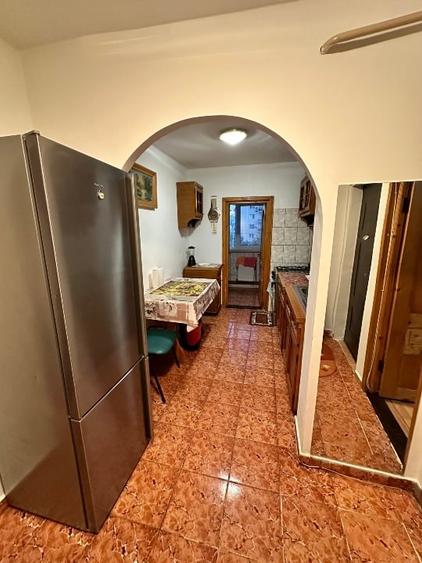 Apartament cu 2 camere decomandat, mobilat în Canta