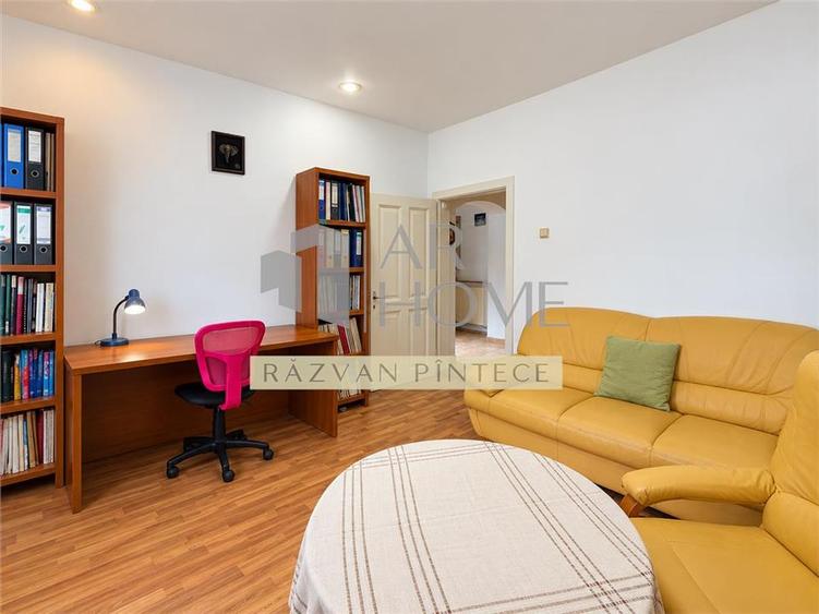 Duplex cu 5 camere cu Canalizare în Republicii