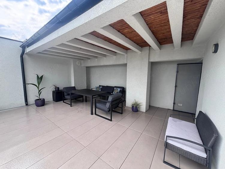 Apartament cu 2 camere decomandat în Apărătorii Patriei