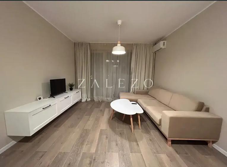 Apartament cu 2 camere decomandat, mobilat în Ultracentral