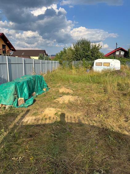 Teren de 700 mp, în Tărlungeni