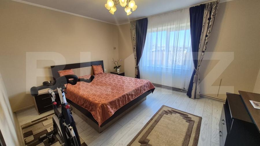 Casă individuală cu 5 camere cu Canalizare în Lazuri