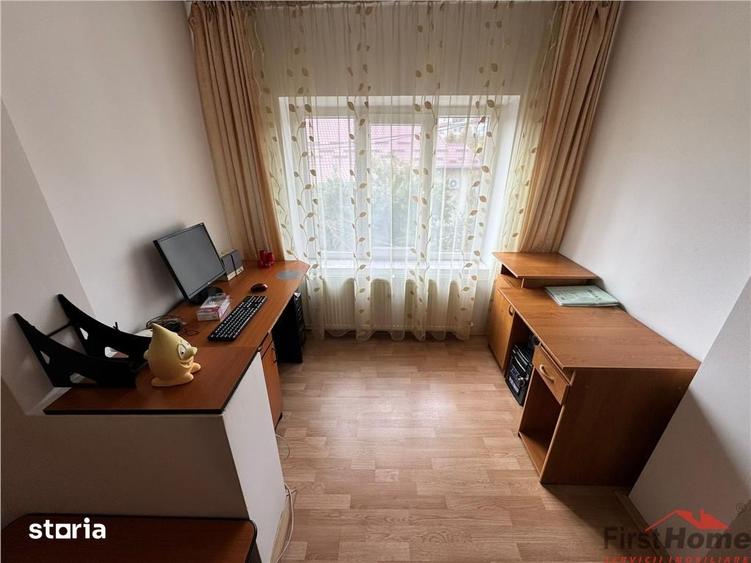 Apartament cu 3 camere decomandat, mobilat în Brăilei