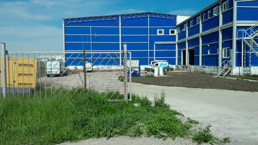 Spațiu industrial, de 2,400 mp, în Zimandu Nou