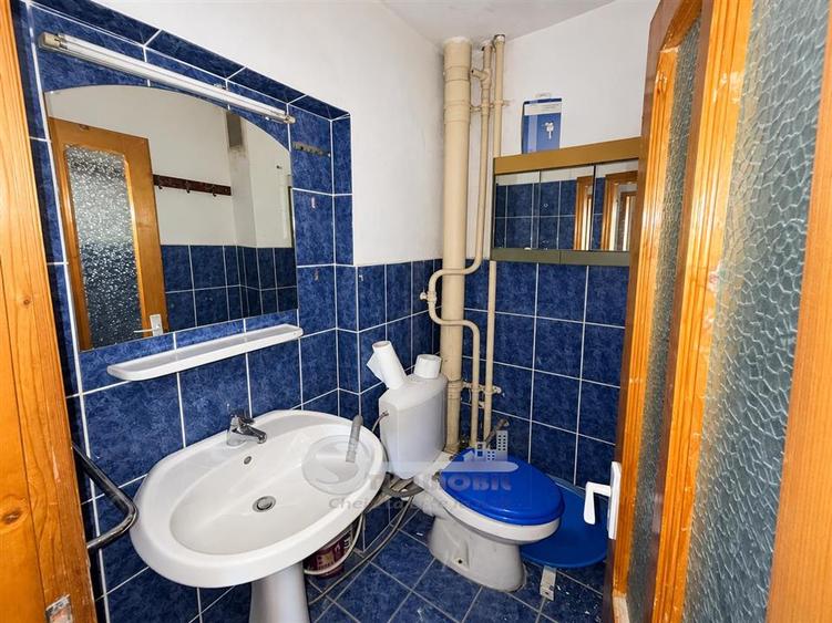 Apartament cu 3 camere decomandat, mobilat în Socola