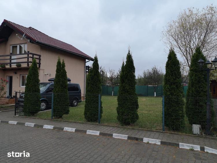 Casă cu 3 camere cu Teren 500 Mp în Șura Mare