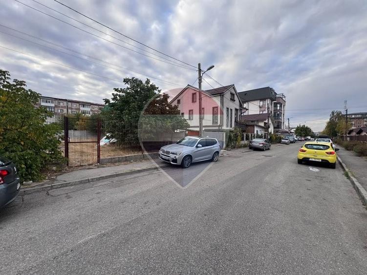 Teren Construcții intravilan de 488 mp, în Craiovița Nouă