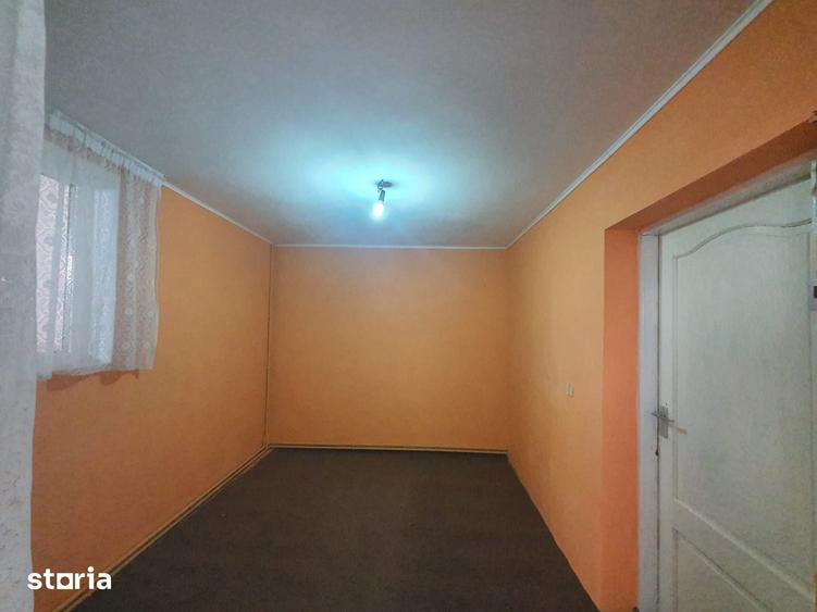 Casă cu 6 camere cu Teren 198 Mp în Berceni
